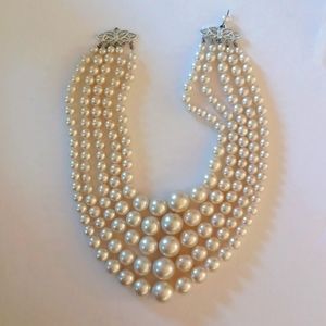 Pearl necklace